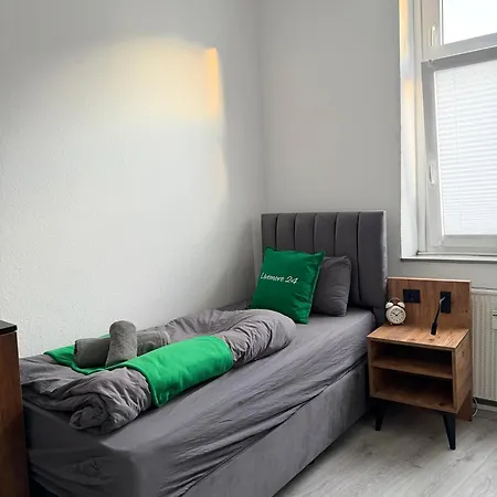 Livemore24 - 1 In Wlan - Smart-tv - 24-7 Check-in Und Küche Oberhausen (North Rhine-Westphalia)