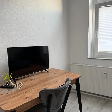 Livemore24 - 1 In Wlan - Smart-tv - 24-7 Check-in Und Kueche Apartmán Oberhausen (North Rhine-Westphalia)