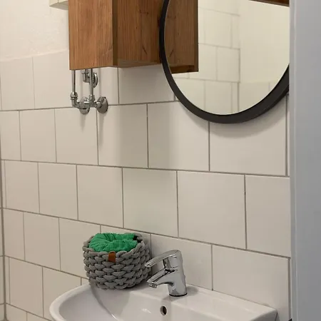 Apartmán Livemore24 - 1 In Wlan - Smart-tv - 24-7 Check-in Und Kueche *