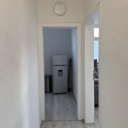 Apartmán Livemore24 - 1 In Wlan - Smart-tv - 24-7 Check-in Und Kueche Oberhausen (North Rhine-Westphalia)